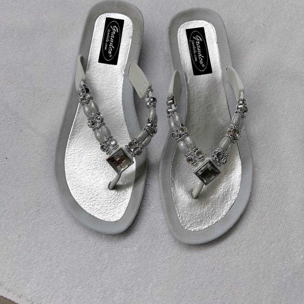 Grandco Elegant Silver Women's Sandals size 7